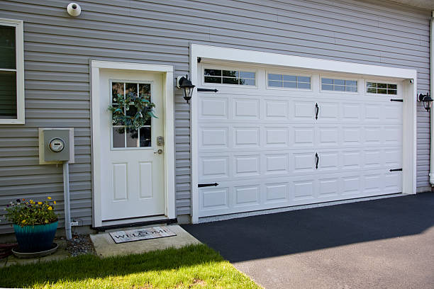 24/7 Emergency Garage Door Panel Replacement experts in Ardmore, OK